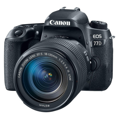دوربین دیجیتال کانن مدل EOS 77D به همراه لنز 18-135 میلی متر IS USM