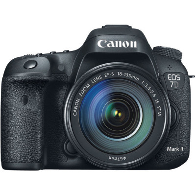 دوربین دیجیتال کانن مدل EOS 7D Mark II G به همراه لنز 18-135 میلی متر