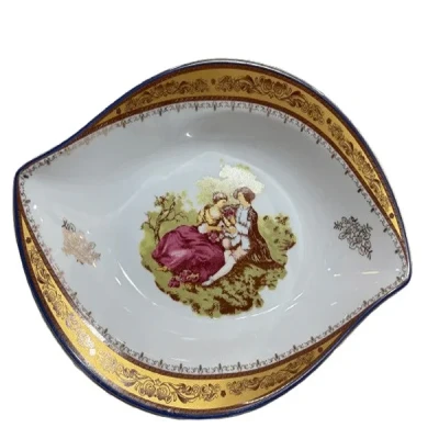 ظرف سرو چینی پردیس کاشان مدل لیلی و مجنون وزن 1000 گرم، مناسب سالادخوری و میوه‌خوری، شستشو با دست و ماشین ظرفشویی
