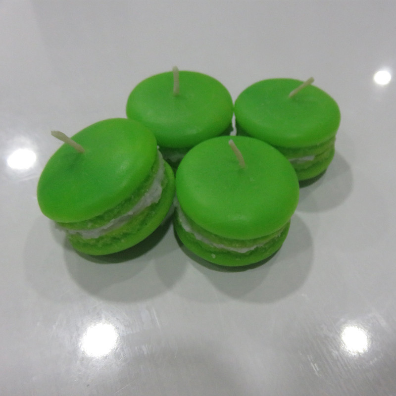 شمع طرح شیرینی ماکارون کد SAV-082 بسته 4 عددی