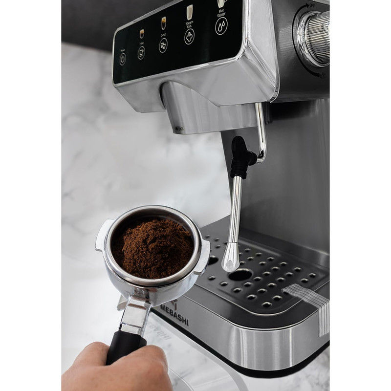اسپرسو ساز خانگی 1.2 لیتری مباشی مدل ME-ECM2113، نیمه اتوماتیک با مصرف پودر قهوه، مناسب تهیه اسپرسو و کاپوچینو، دارای یک عدد نازل قهوه، تنظیم میزان بخاردهی