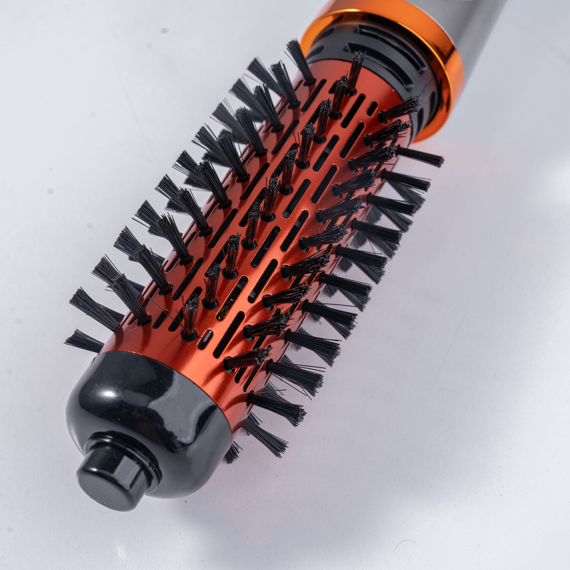 سشوار برس‌دار چرخشی 1200 وات کرونیر مدل CR-6855، موتور AC، وزن 350 گرم، المنت فلز، دارای سری برس‌دار گرد باریک، سری برس‌دار گرد پهن با ویژگی صاف‌کنندگی، حجم‌دهندگی، با قابلیت باد سرد، سیم گردان