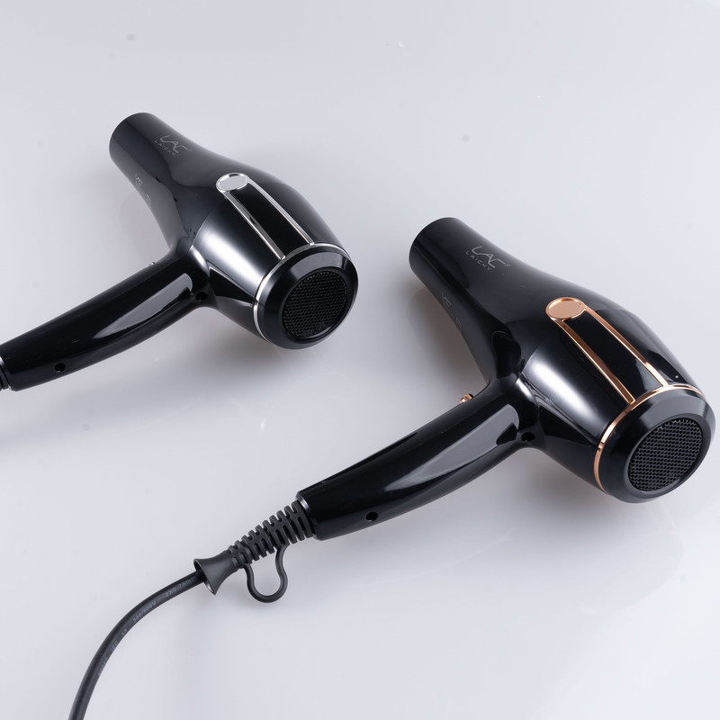 سشوار حرفه‌ای 2200 وات لایچی مدل L-9050، موتور AC، وزن 990 گرم، المنت فلز، دارای سری متمرکز‌کننده باریک با ویژگی صاف‌کنندگی، با قابلیت باد سرد