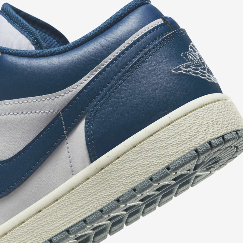 کفش روزمره مردانه ایر جردن  چرم طبیعی مدل Air Jordan 1 Low SE