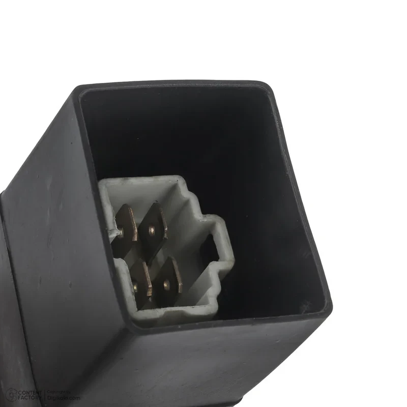 رله یک قلو 4 پین جی ای اس پی کد 503901 مناسب برای پراید صبا کاربراتور