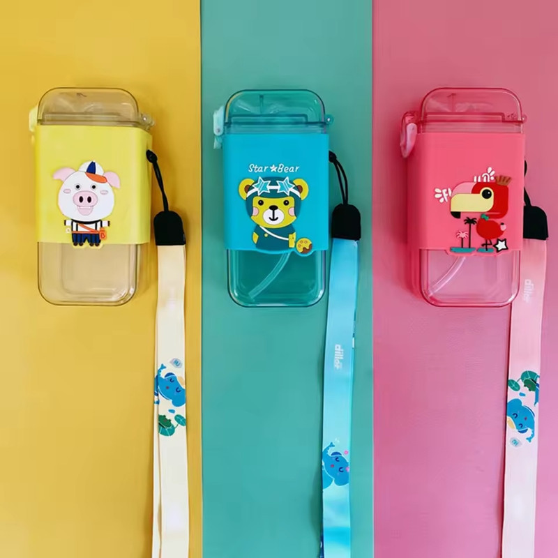 قمقمه کودک مدل نی دار طرح خوک کد BOBO193 گنجایش 0.200 لیتر