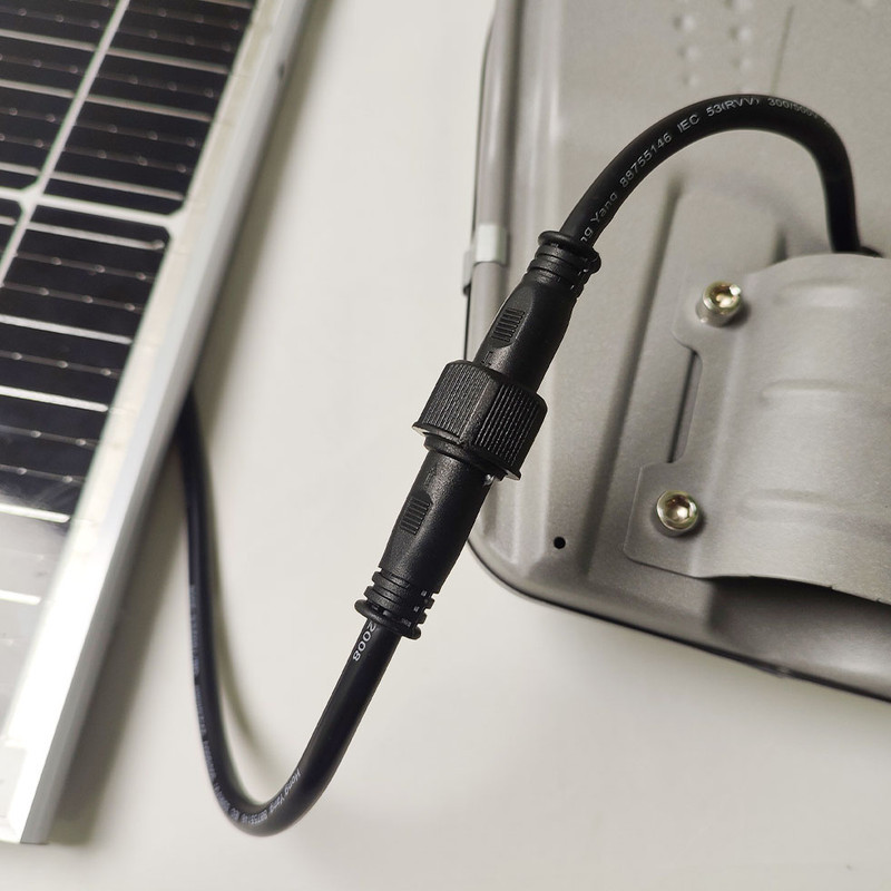 چراغ خیابانی خورشیدی 100 وات مدل 50000mAh