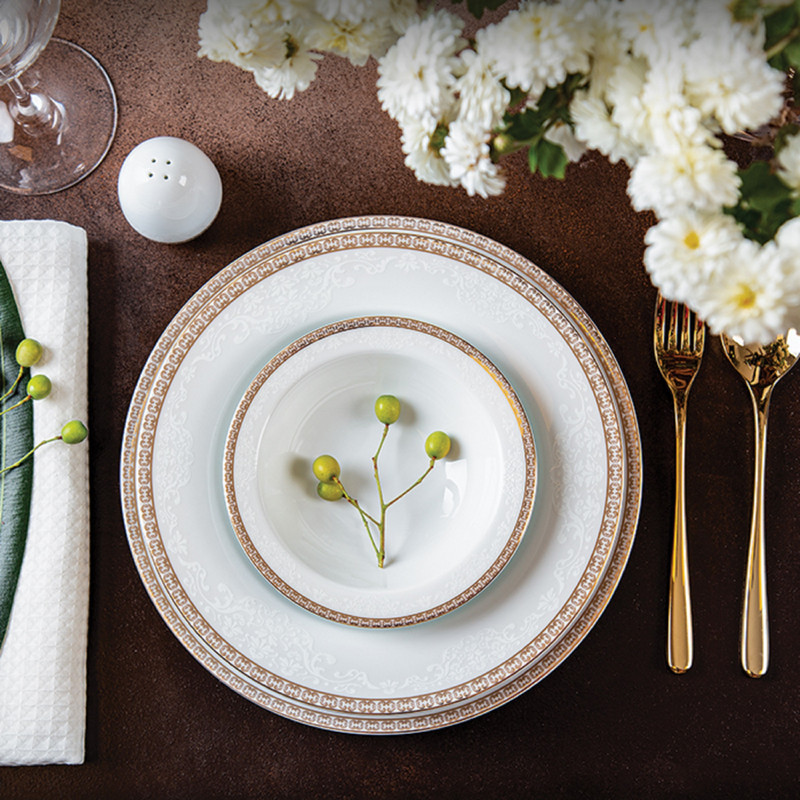 سرویس غذاخوری 28 پارچه 6 نفره چینی زرین ایران مدل  ریوا طلایی درجه یک