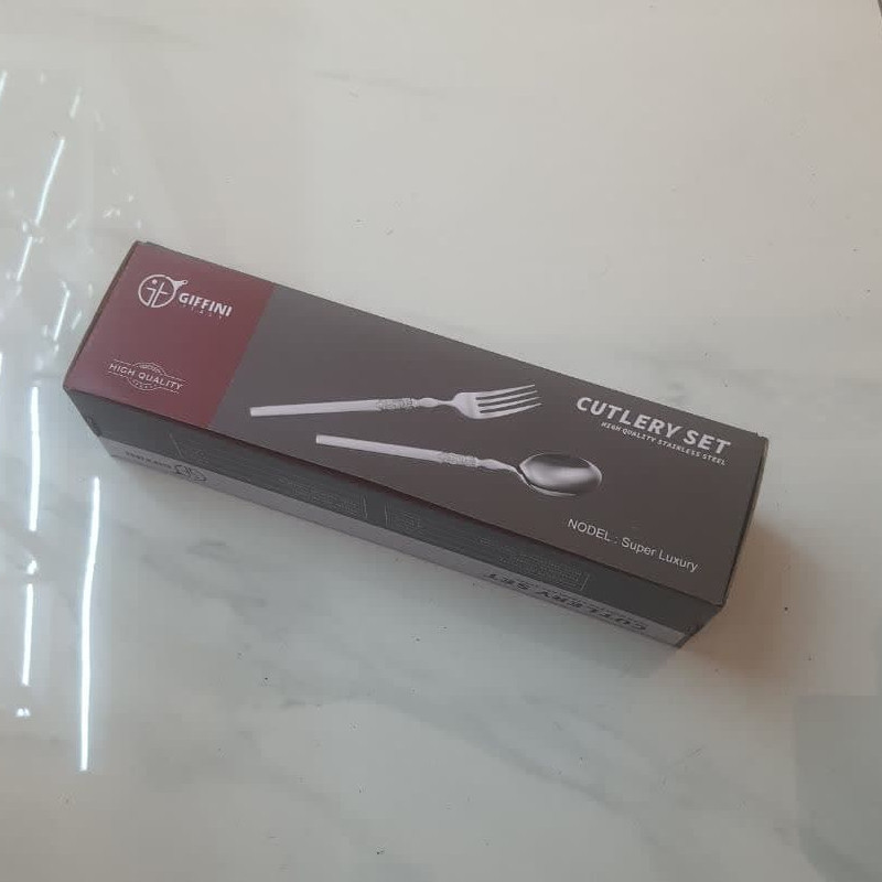 سرویس قاشق و چنگال 15 پارچه جی فی نی مدل G-252