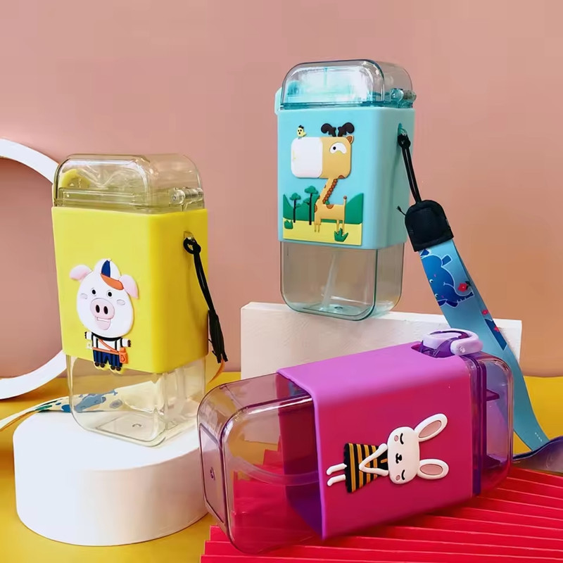 قمقمه کودک مدل نی دار طرح خوک کد BOBO193 گنجایش 0.200 لیتر