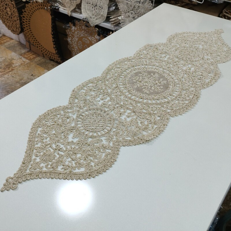 ست رومیزی سه تکه مدل قیطان دوزی طرح گلپر