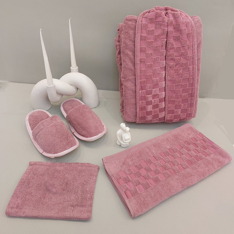 سرویس حوله پالتویی چهار تکه ارغوان مدل کلاسیک