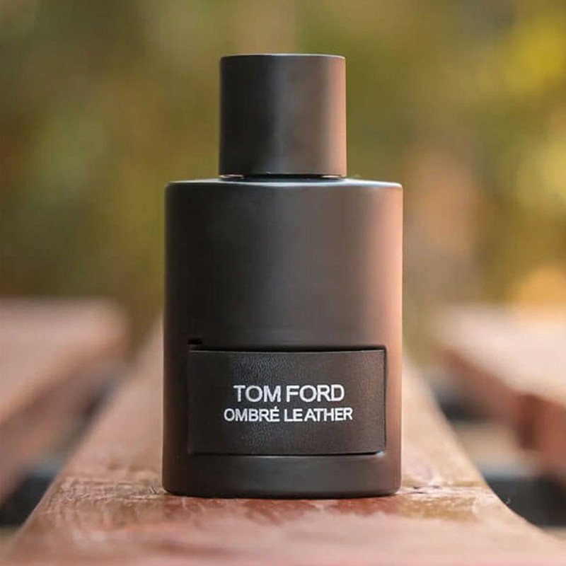 تستر ادو پرفیوم مردانه آمبر لدر مدل TOM FORD با رایحه گرم و تلخ حجم 100 میلی لیتر
