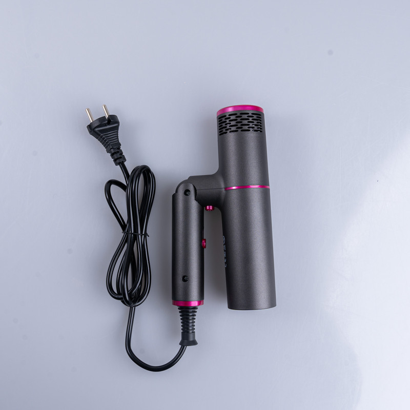 سشوار حرفه‌ای 2000 وات رومئو مدل RM-5656، موتور AC، وزن 600 گرم، المنت سرامیک تورمالین، دارای سری متمرکز‌کننده باریک با ویژگی صاف‌کنندگی، با قابلیت باد سرد