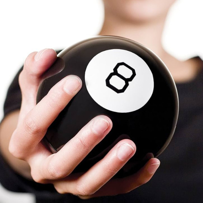 اسباب بازی زینتی مدل Magic 8 ball