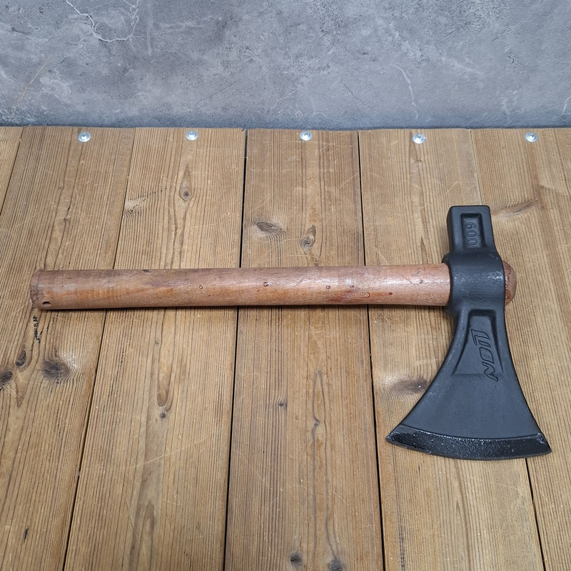 چکش تبری فولادی لاین مدل 005 کد 600G