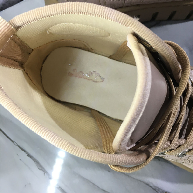 نیم بوت زنانه مدل کاپشنی خشتی کد lv-m2026