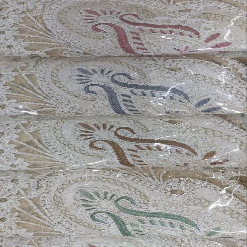 رومیزی مدل مربع طرح لارا سایز 95x95 سانتی متر