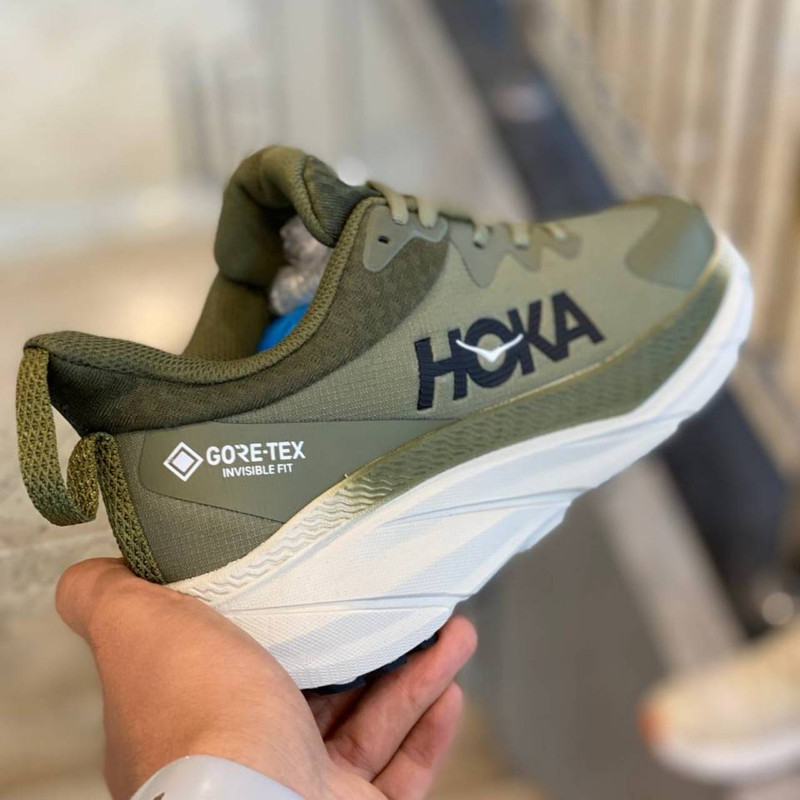 کفش پیاده روی مردانه هوکا مدل Challenger ATR 7 Gore-Tex