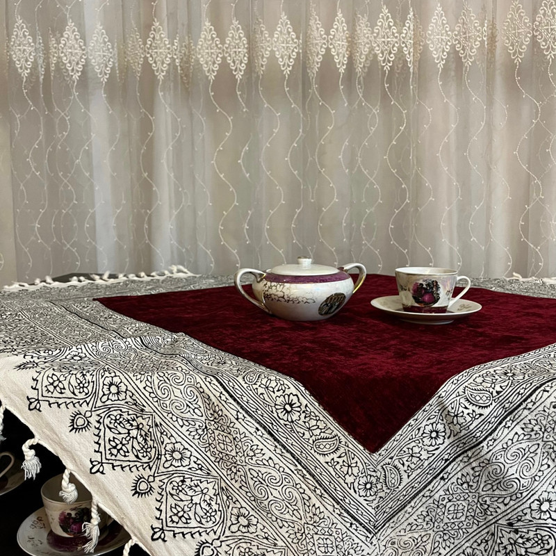 رومیزی مدل ماه سلطان  سایز 100x100 سانتی‌متر
