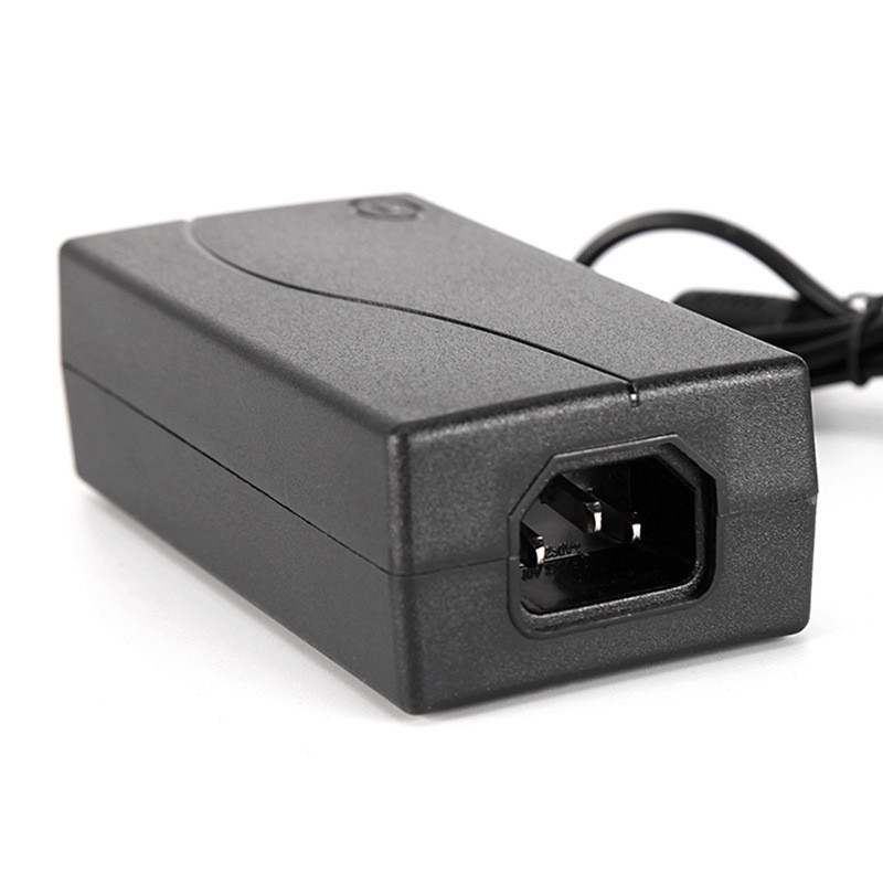 مبدل برق شهری به فندکی خودرو مدل c-98