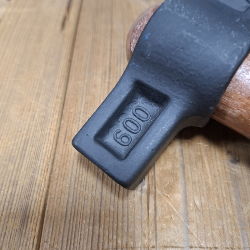چکش تبری فولادی لاین مدل 005 کد 600G