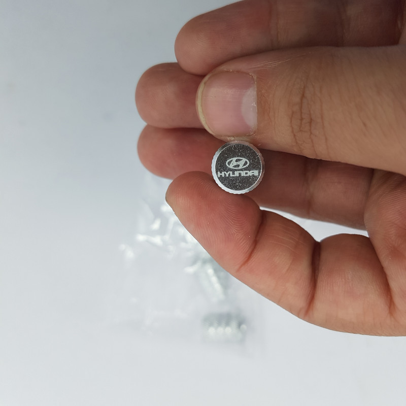 سروالف خودرو  هیوندای کد Hundai2L-Sil2025 مجموعه 4 عددی