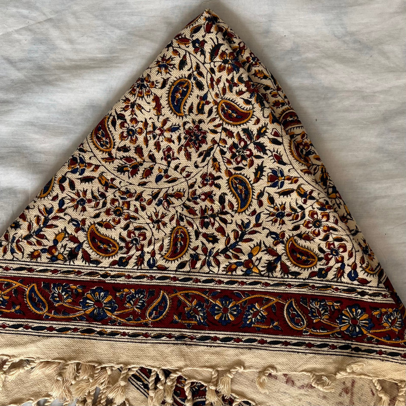 رومیزی مدل قلمکار سرو سایز 60x60 سانتی‌متر