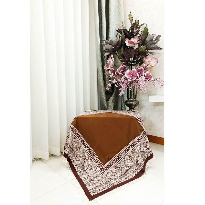 رومیزی مخمل مدل سنتی BR100
