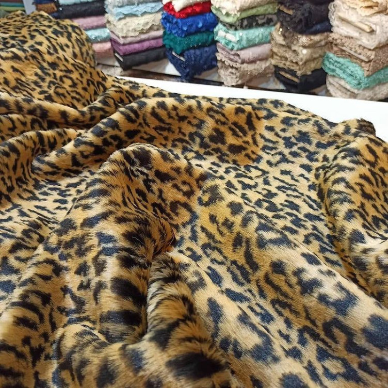 شال مبل و تخت طرح خز سایز 100x180 سانتی متر