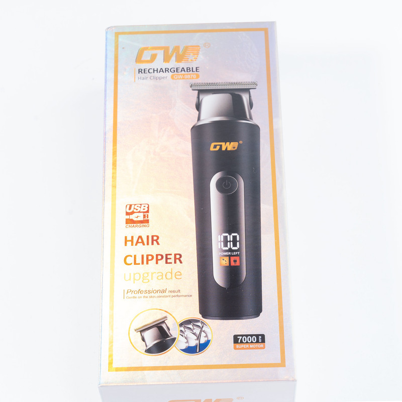 ماشین اصلاح موی سر و صورت جی دبلیو مدل GW-9876، اصلاح به صورت صفر زن، خط زن، منبع انرژی با کابل USB، تکنولوژی اصلاح به صورت تریم، اندازه اصلاح 1، 2 و 3 میلی‌متر، به‌همراه کابل USB، برس، روغن