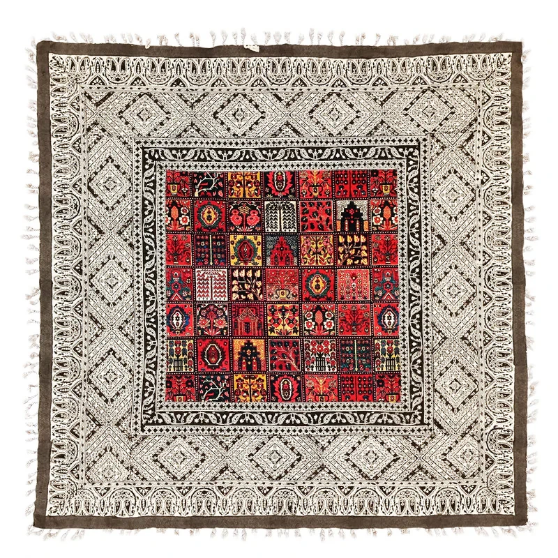 رومیزی مدل سنتی سایز 100x100 سانتی‌متر