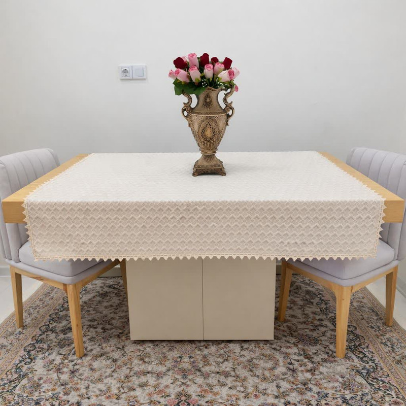 رومیزی مدل دانتل نوار بافی سایز 140x140 سانتی‌متر