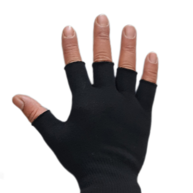 دستکش بافتنی مدل نیم انگشتی طرح ساده کد 0150