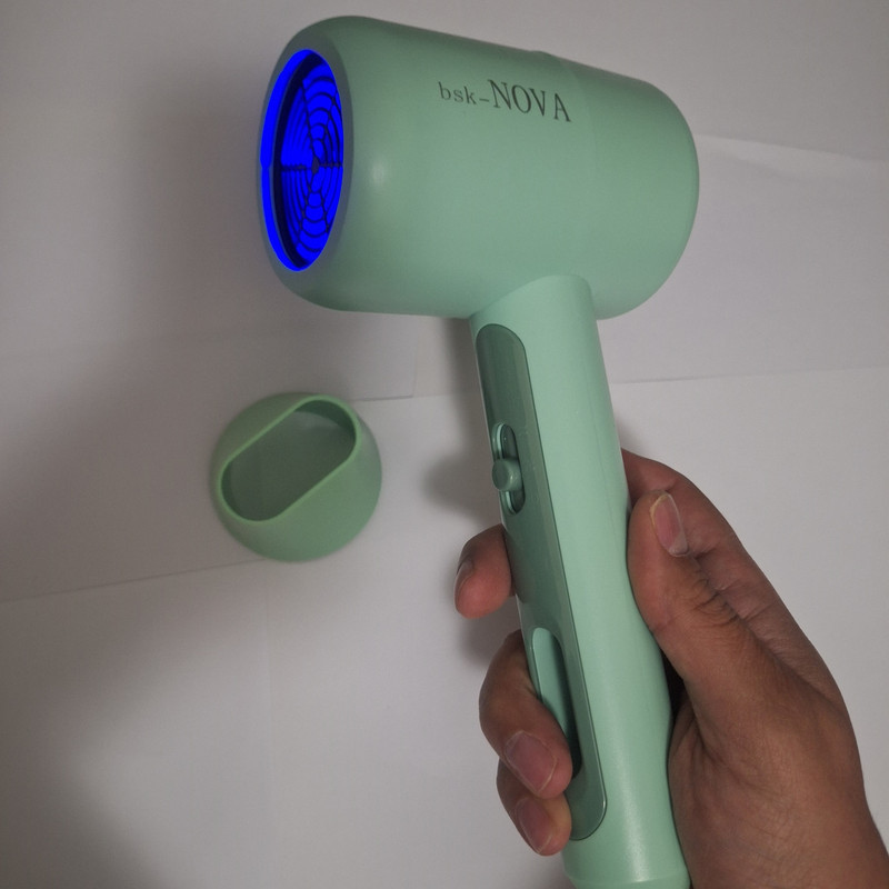 سشوار حرفه ای 3600 وات نوا مدل B2
