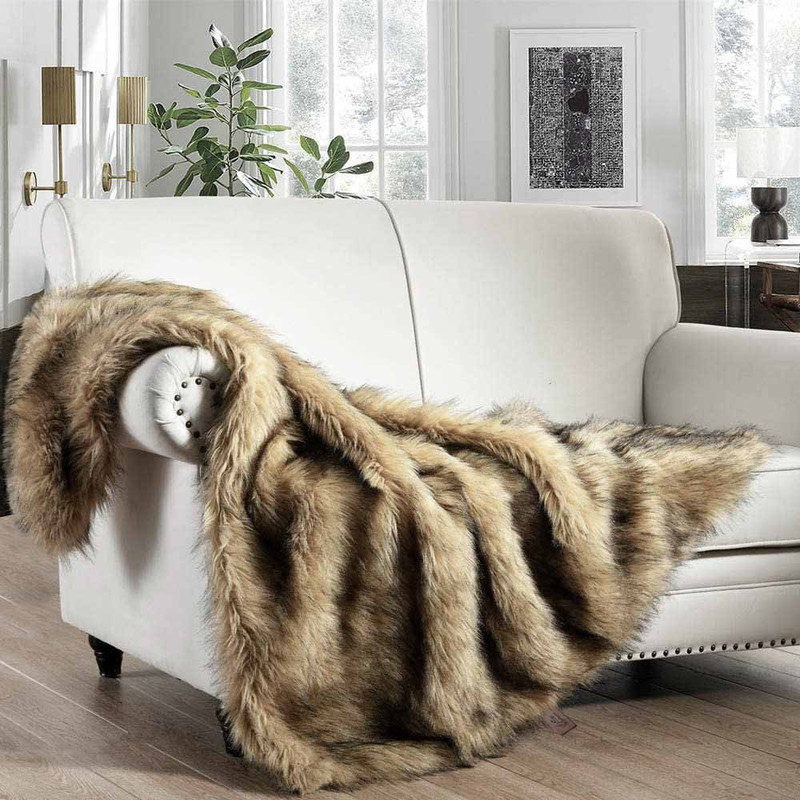 کوسن تیگران مفشوو مدل WOLF کد Turkey1 به همراه شال مبل