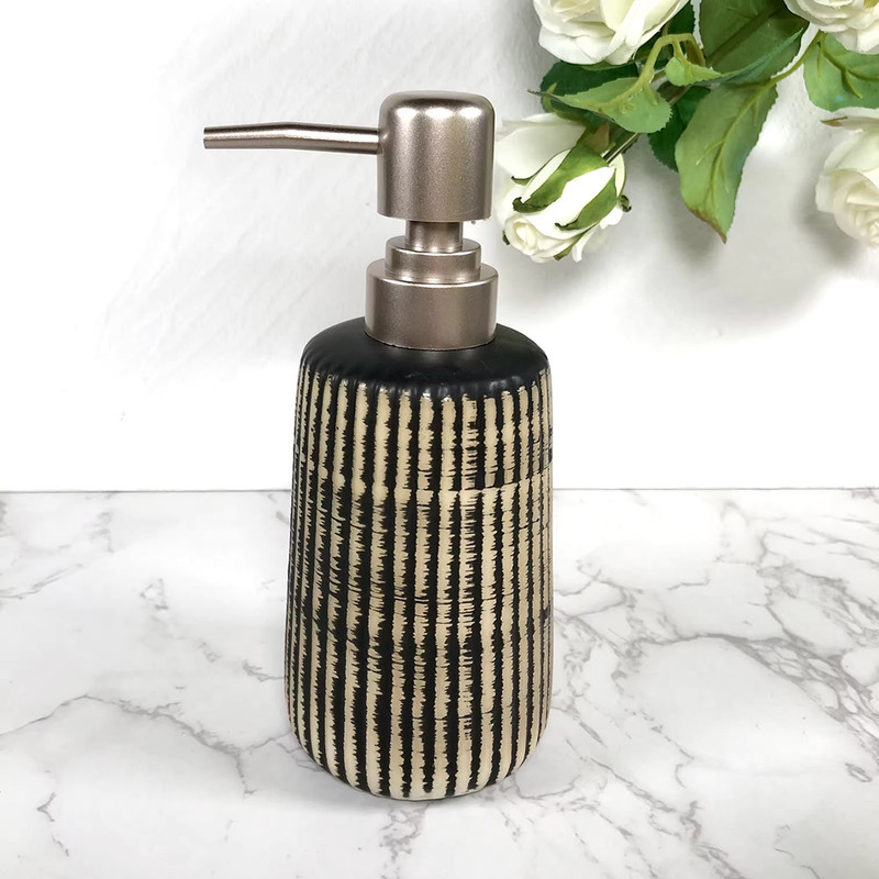 ست سرویس بهداشتی 4 پارچه طرح Zebra