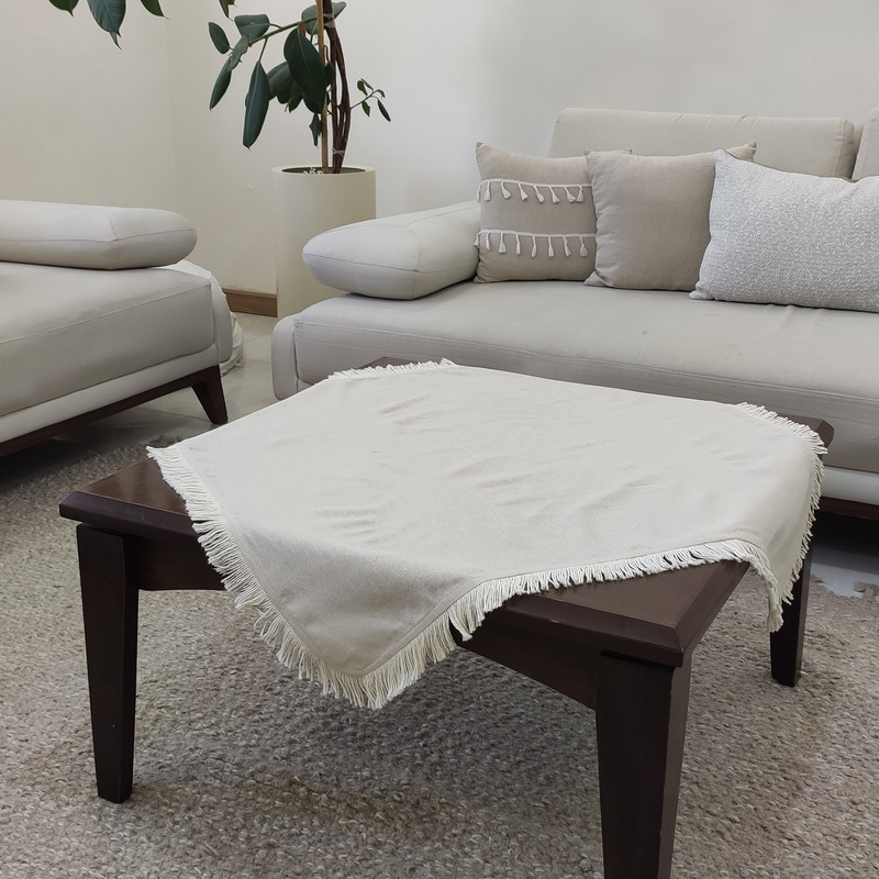 رومیزی مدل مربع دور ریشه سایز 80x80 سانتی‌متر