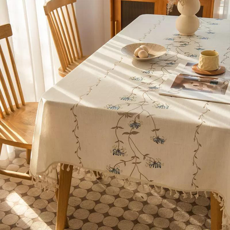 رومیزی مدل فلورا سایز 140x140 سانتی‌متر