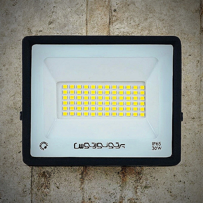 پروژکتور 30 وات پرتو نور توس مدل LED هانیس