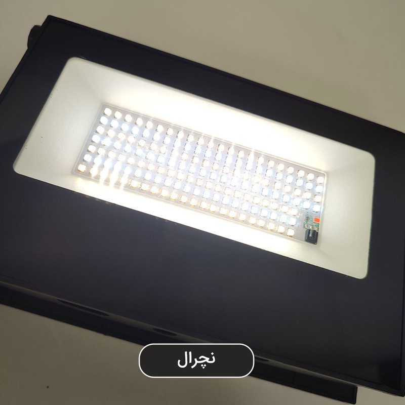 پروژکتور خورشیدی 20 وات مدل IP65 طرح شارژی بدون سیم کد S-0082