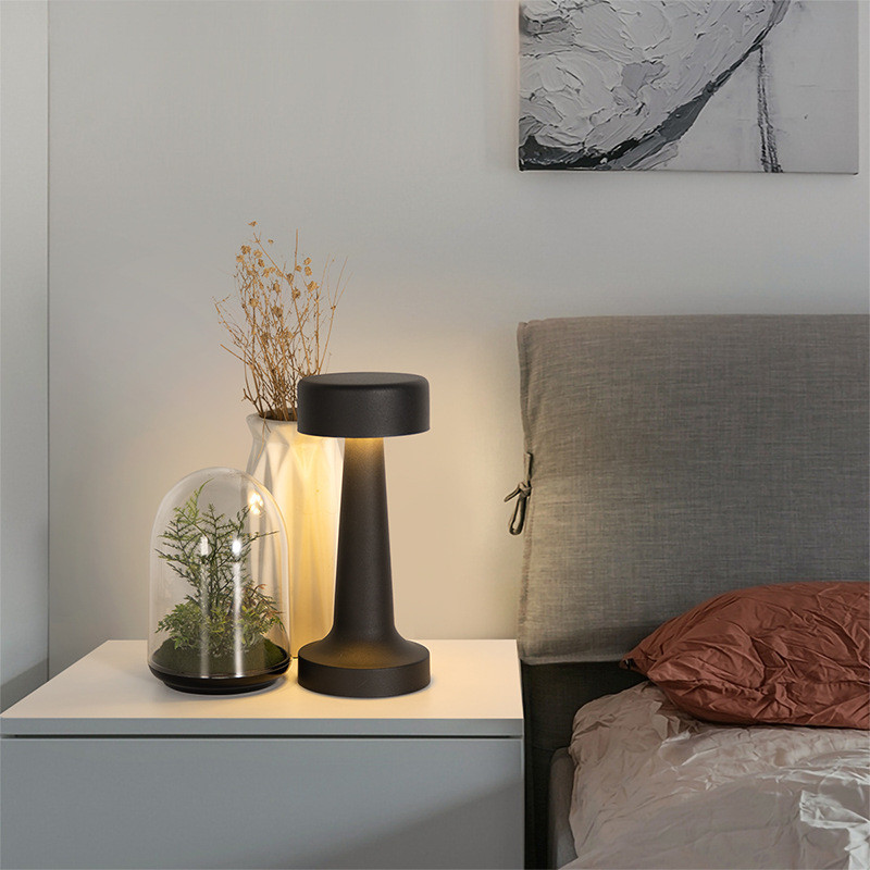 آباژور رومیزی مدل LEDdesk