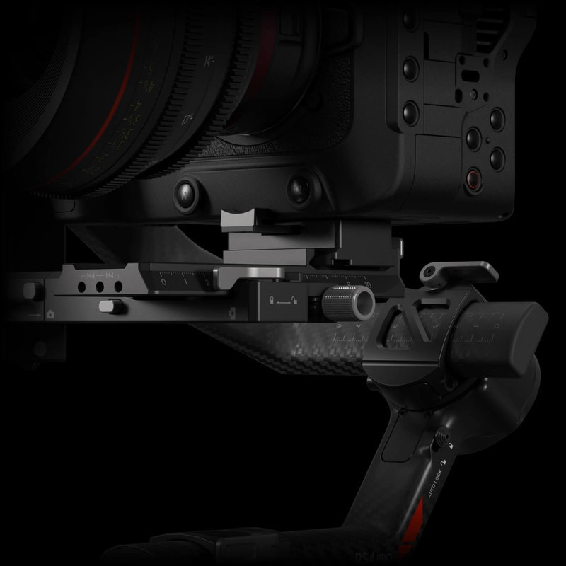 گیمبال دی جی آی مدل DJI RS4 PRO COMBO
