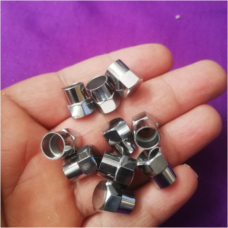 سر والف لاستیک خودرو مدل پلاستیکی روکش استیل کد st20 بسته 20 عددی