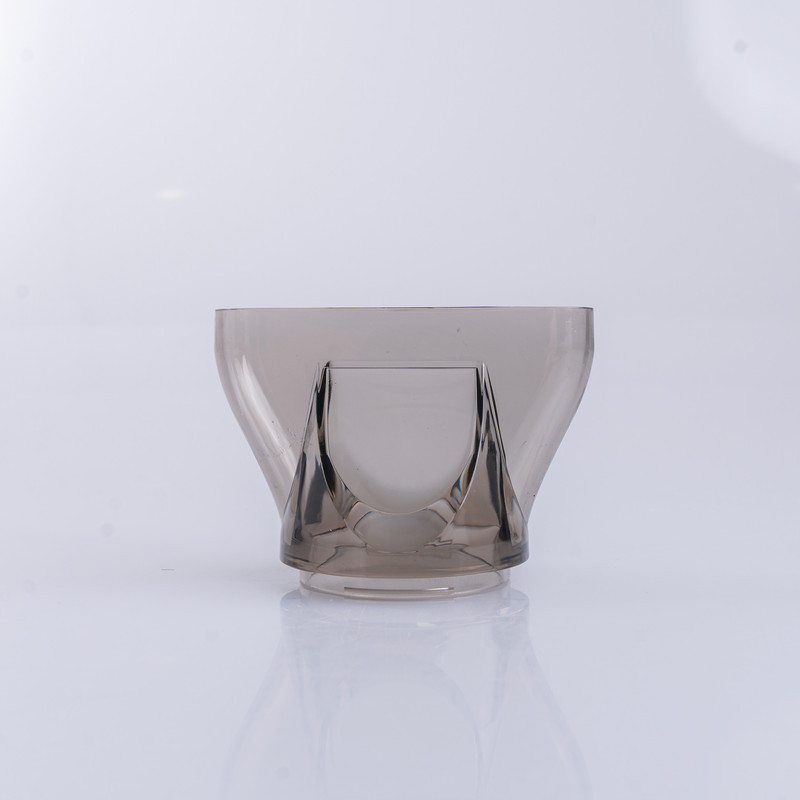 سشوار حرفه‌ای 2000 وات رومئو مدل RM-5656، موتور AC، وزن 600 گرم، المنت سرامیک تورمالین، دارای سری متمرکز‌کننده باریک با ویژگی صاف‌کنندگی، با قابلیت باد سرد