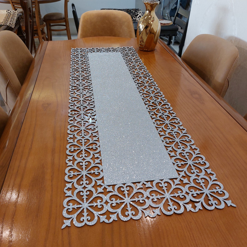رومیزی مدل نیلوفر سایز 135x40 سانتی‌متر