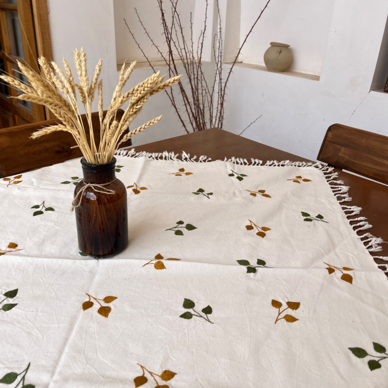 رومیزی سوزن دوزی مدل بخارا دوزی سنتی