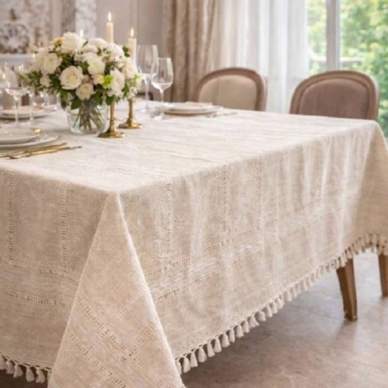 رومیزی مدل لینن سایز 140x140 سانتی‌متر