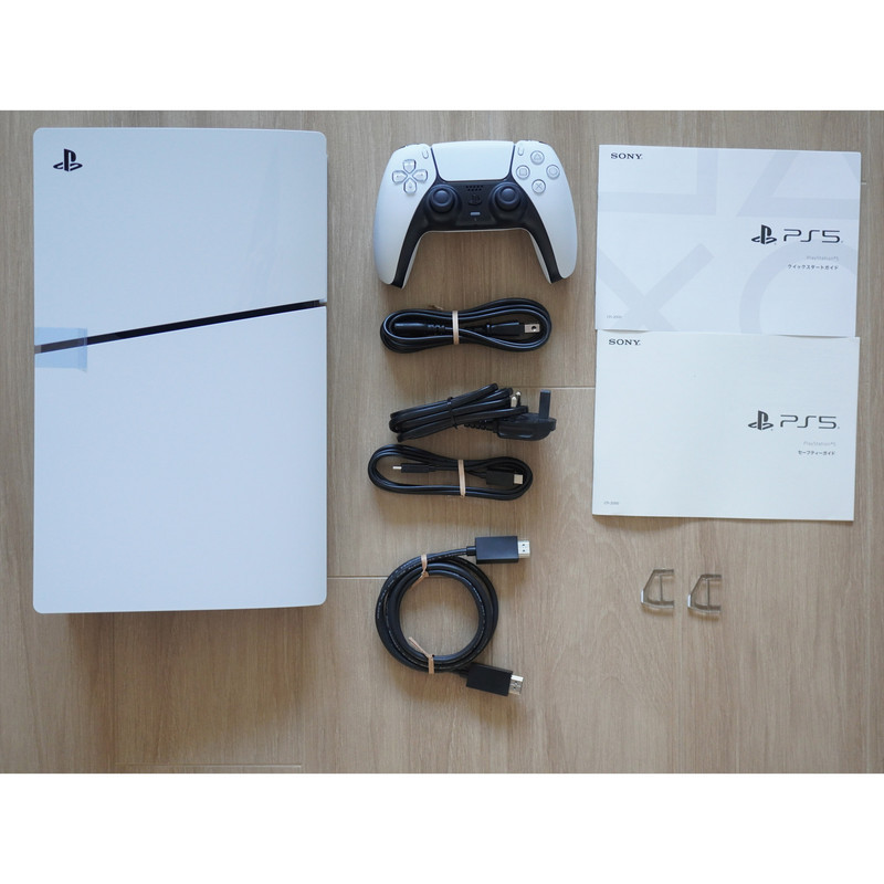 کنسول بازی سونی مدل PlayStation 5 Slim Digital Edition ظرفیت یک ترابایت ریجن 2016B اروپا به همراه دسته اضافه