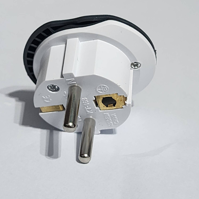 مبدل برق 3 به 2 مارکن مدل KT-168